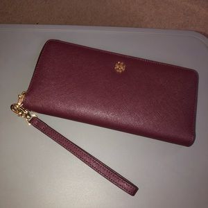 Tory Burch Robinson Wallet